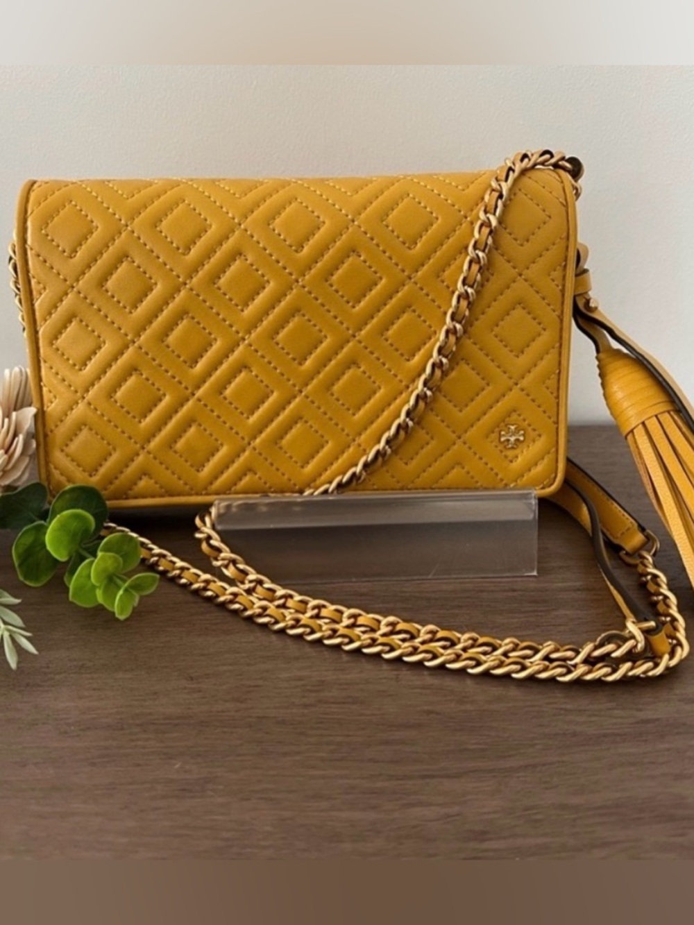 TORY BURCH Yellow Leather Crossbody Bag with Gold Chain